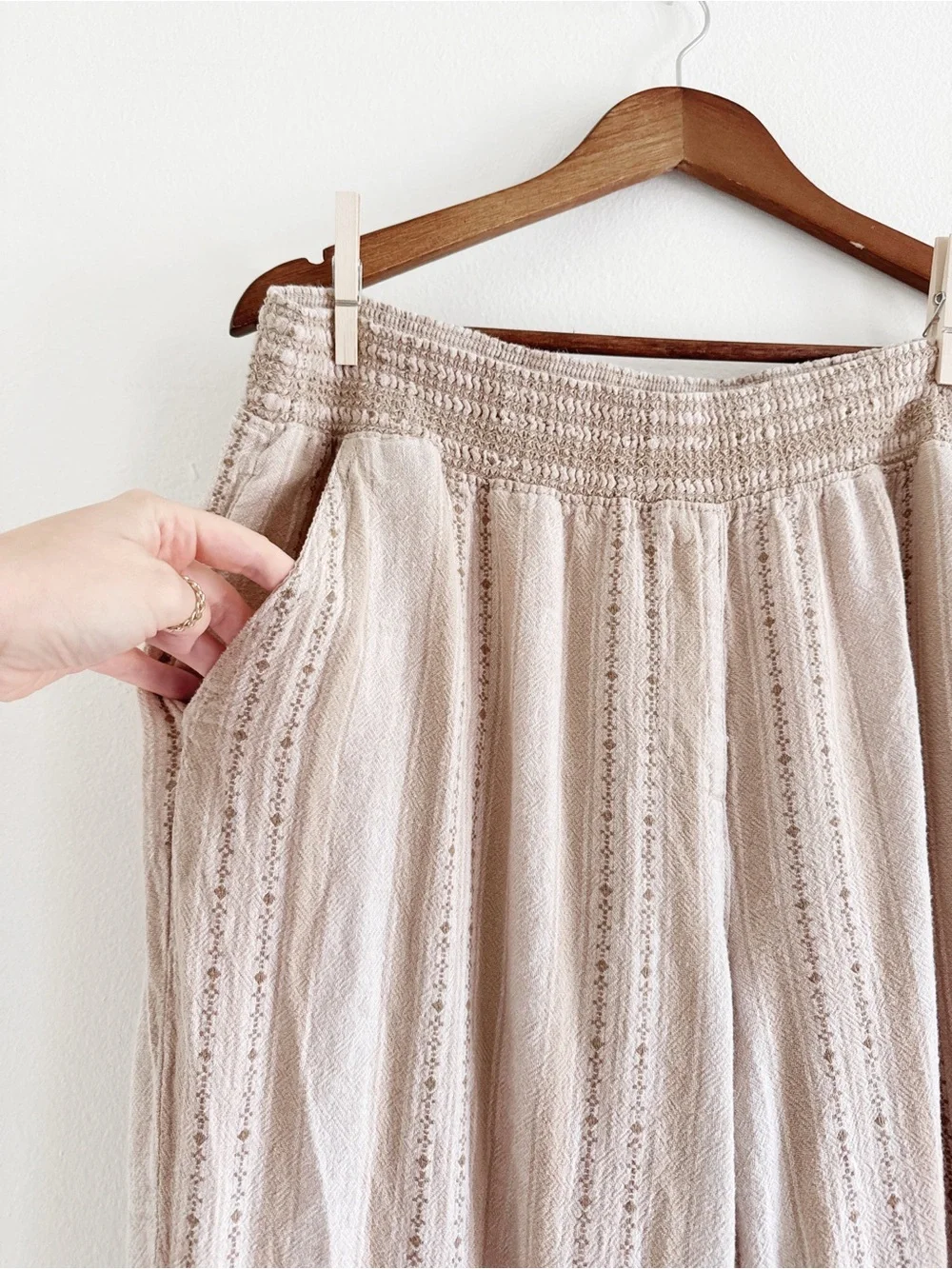 Briggs Light Cream striped Wide-Leg Pull-On Pants XL